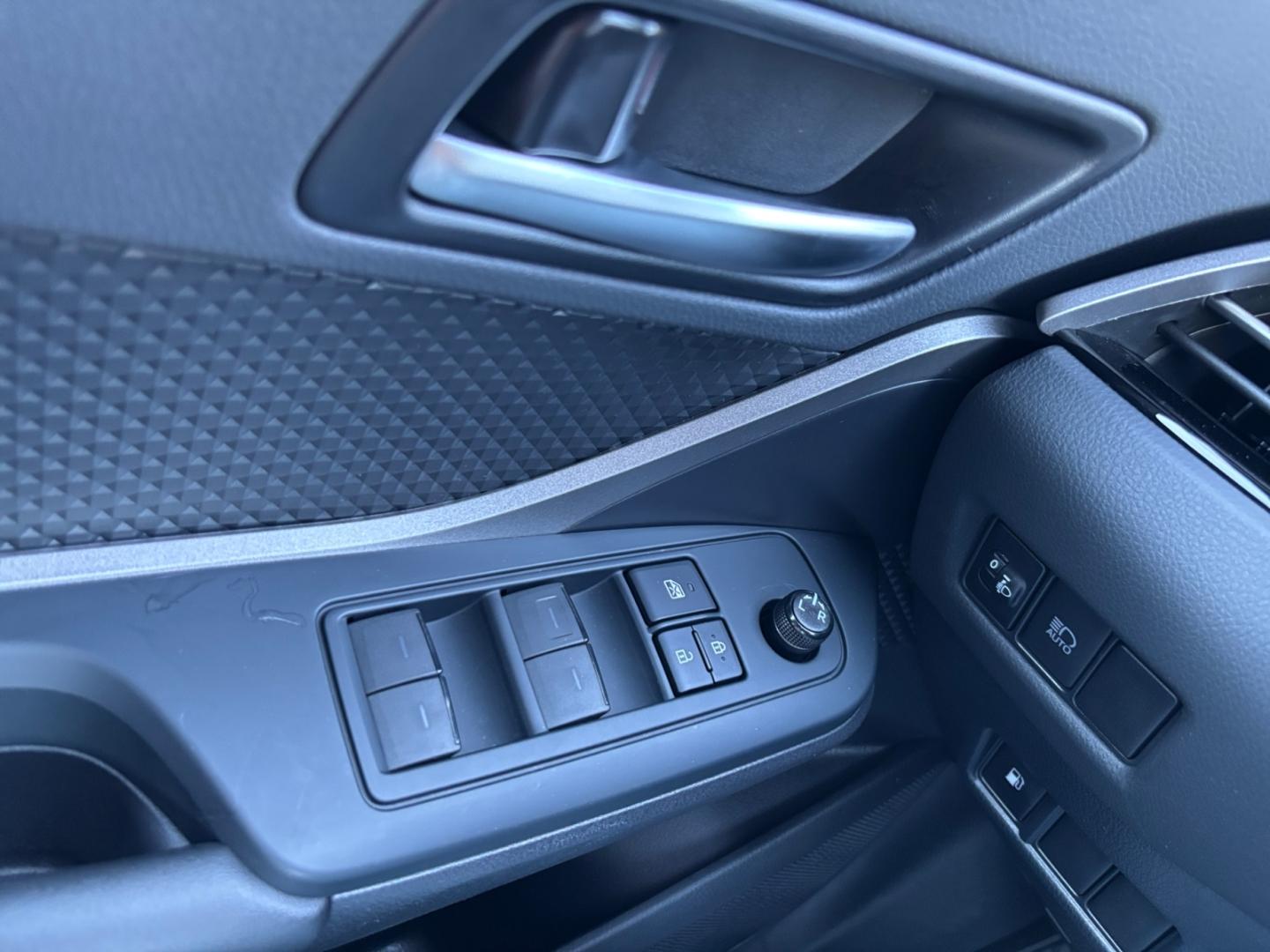 Toyota C-HR 1.8 Hybrid Flow *LED*ACC*Kamera*CarPlay*DAB