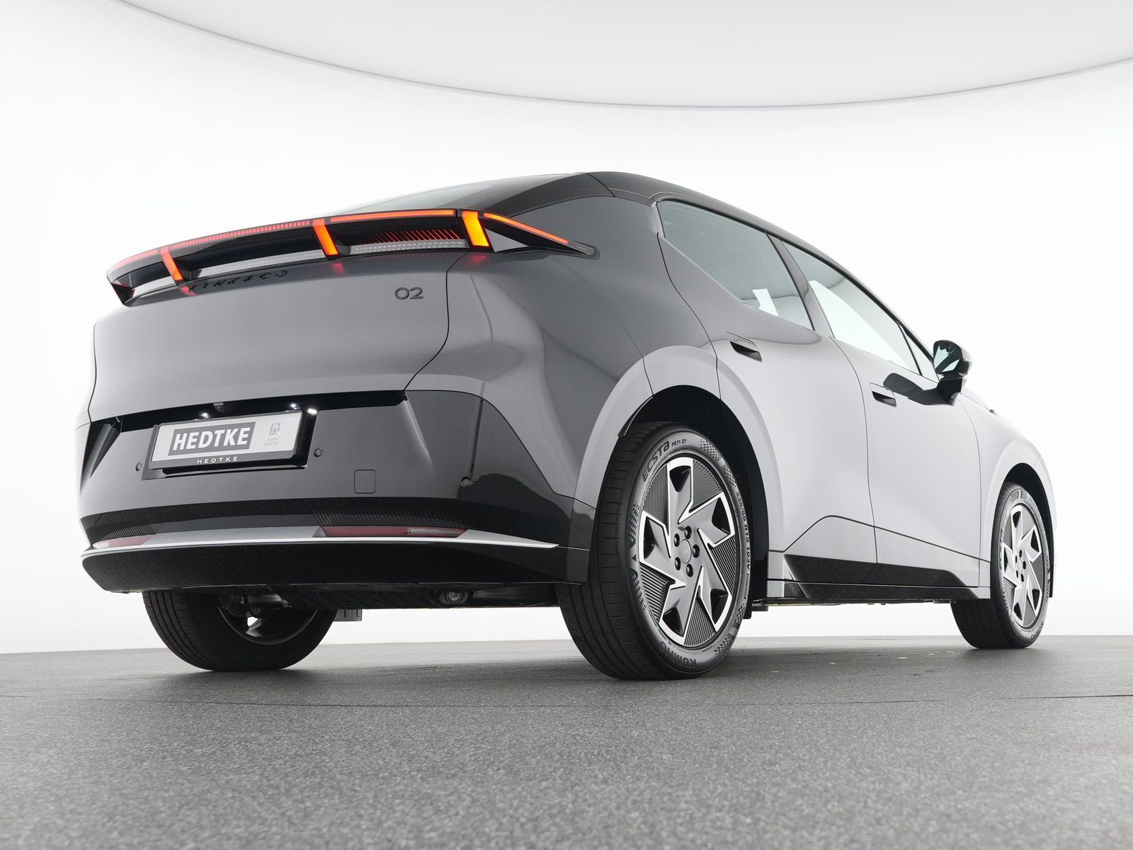 Lynk & Co 02