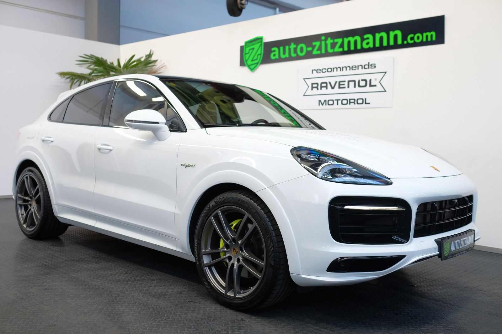PORSCHE Cayenne Coupe E-Hybrid/PANO/MATRIX/360/HEAD
