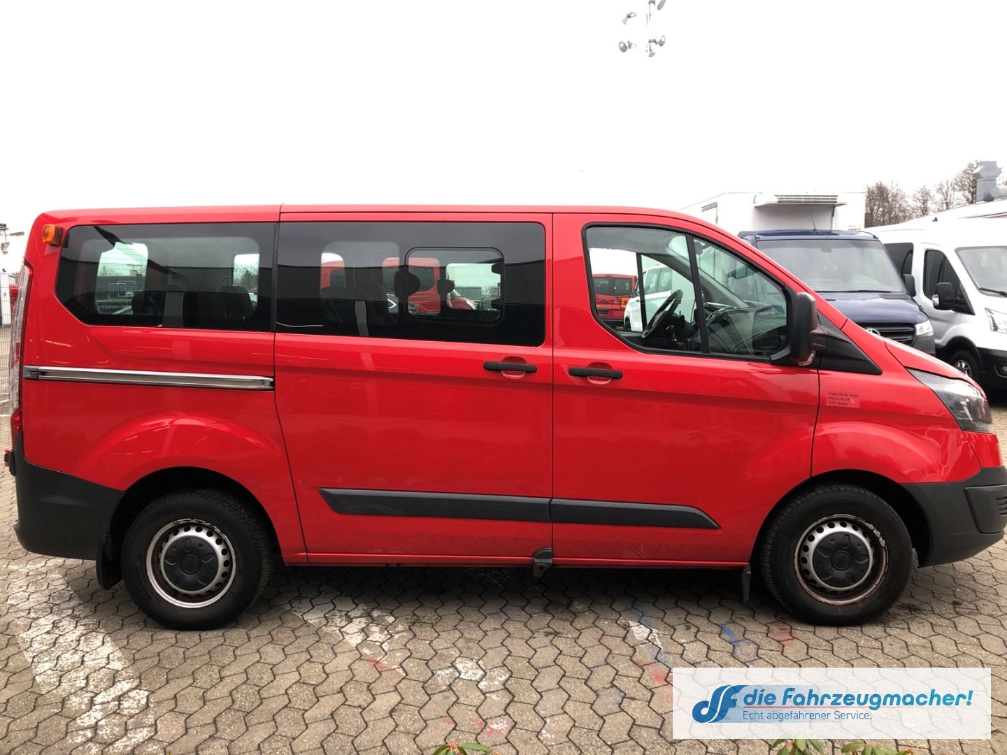 Fahrzeugabbildung Ford Transit Custom Kombi 300 L1 2.2 TDCi *1454 *EXPO