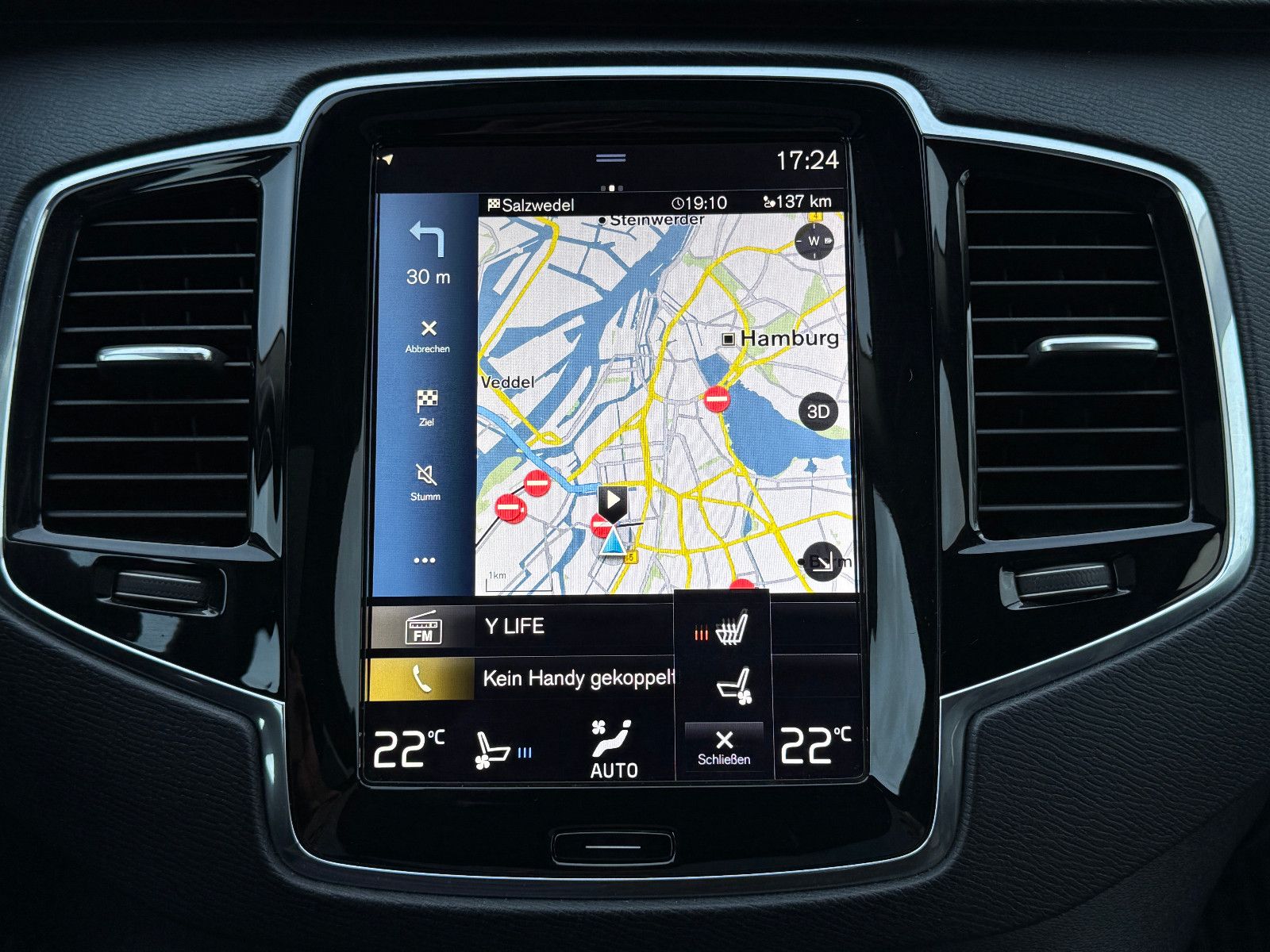Fahrzeugabbildung Volvo XC90 INSCRIPTION AWD PANO HUD SITZKLIMA MEMORY