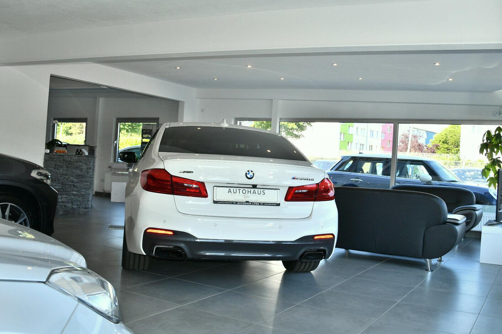 showroom-image-bottom