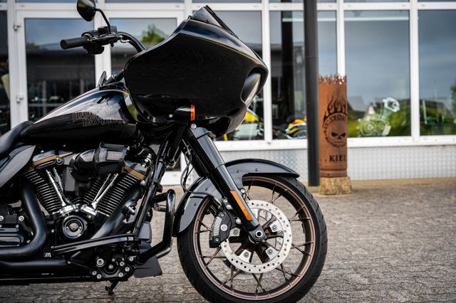 Fahrzeugabbildung Harley-Davidson ROAD GLIDE ST 117 MY22 FLTRXST - 1.HAND -