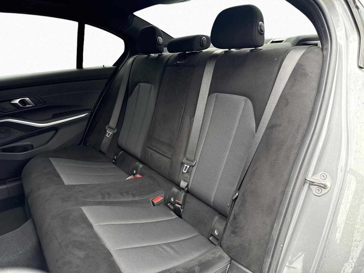 BMW 320 - Bild 17