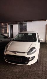 Fiat Punto 1.4 Unfallfrei - Fiat Punto in Frankfurt (Main)