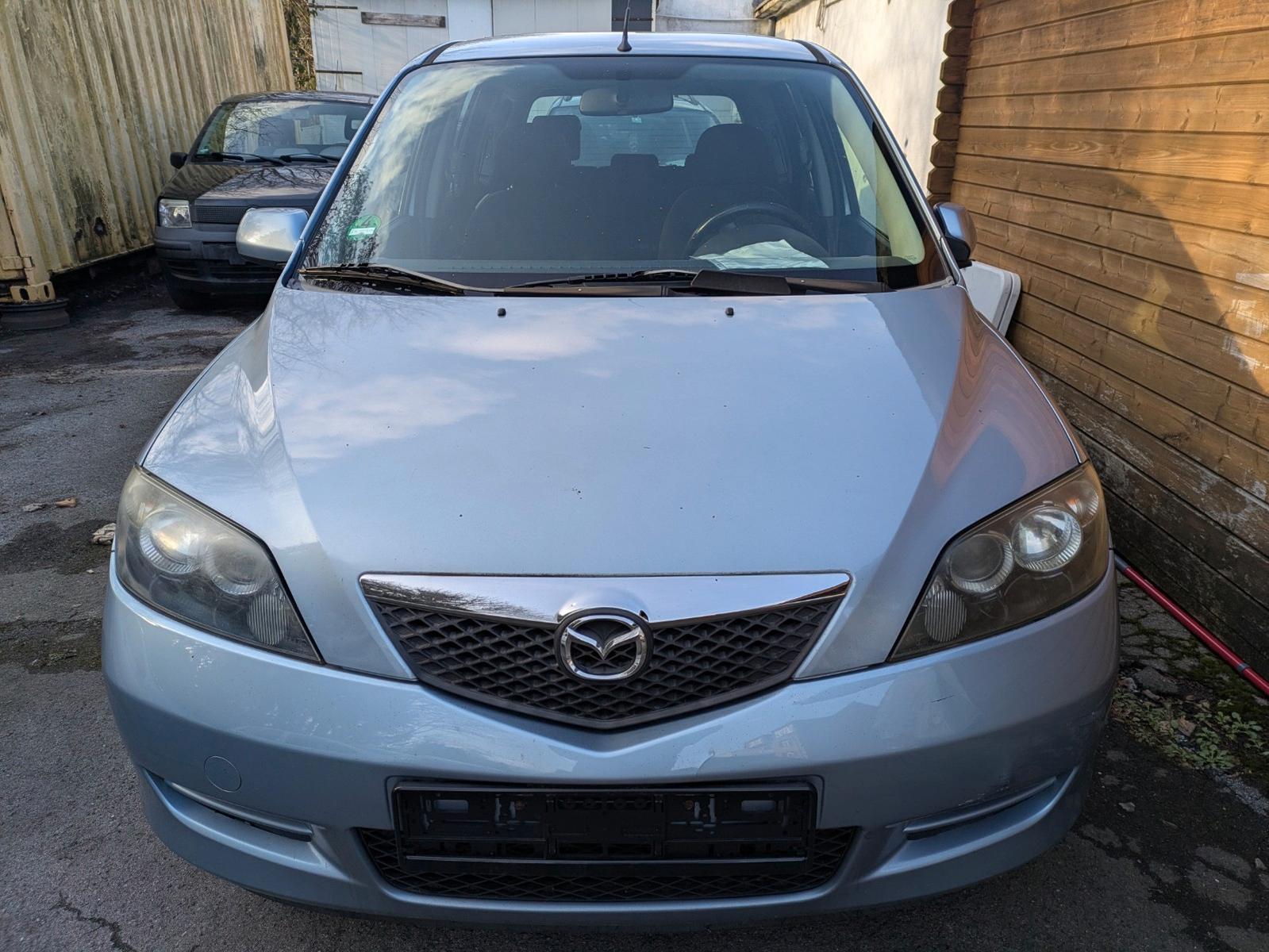 Mazda 2 Lim. 1.4 Active * TÜV NEU*