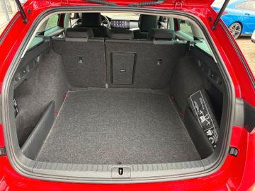 Fahrzeugabbildung SKODA Octavia Combi 2.0 TDI Clever DSG Ergo RFK Temp