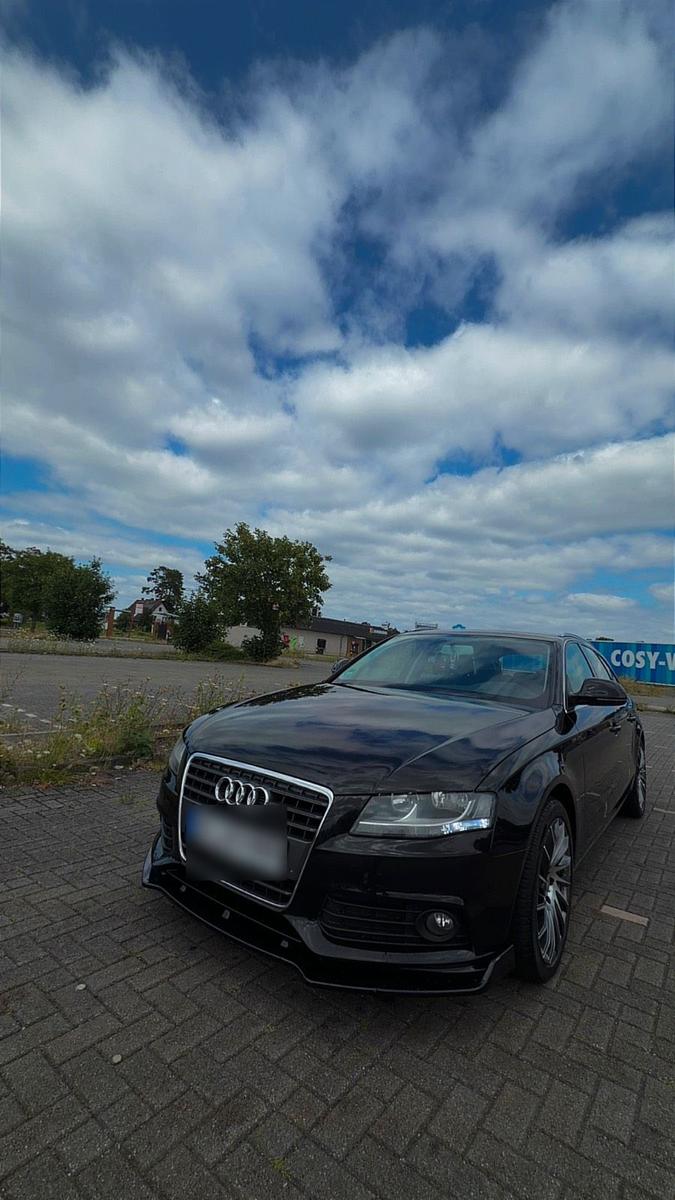 Audi A4 2009 — engine 120 HP (88kW)