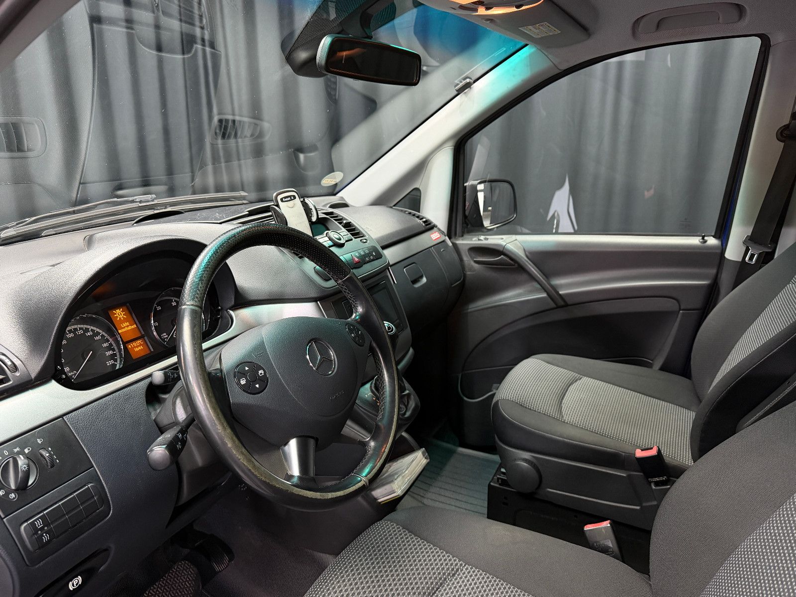 Fahrzeugabbildung Mercedes-Benz Vito Mixto 122 CDI lang|AUTOMATIK|CAMPER-UMBAU