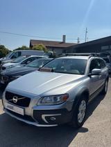 Volvo XC70 D4 Momentum 4wd - silberne Volvo C70