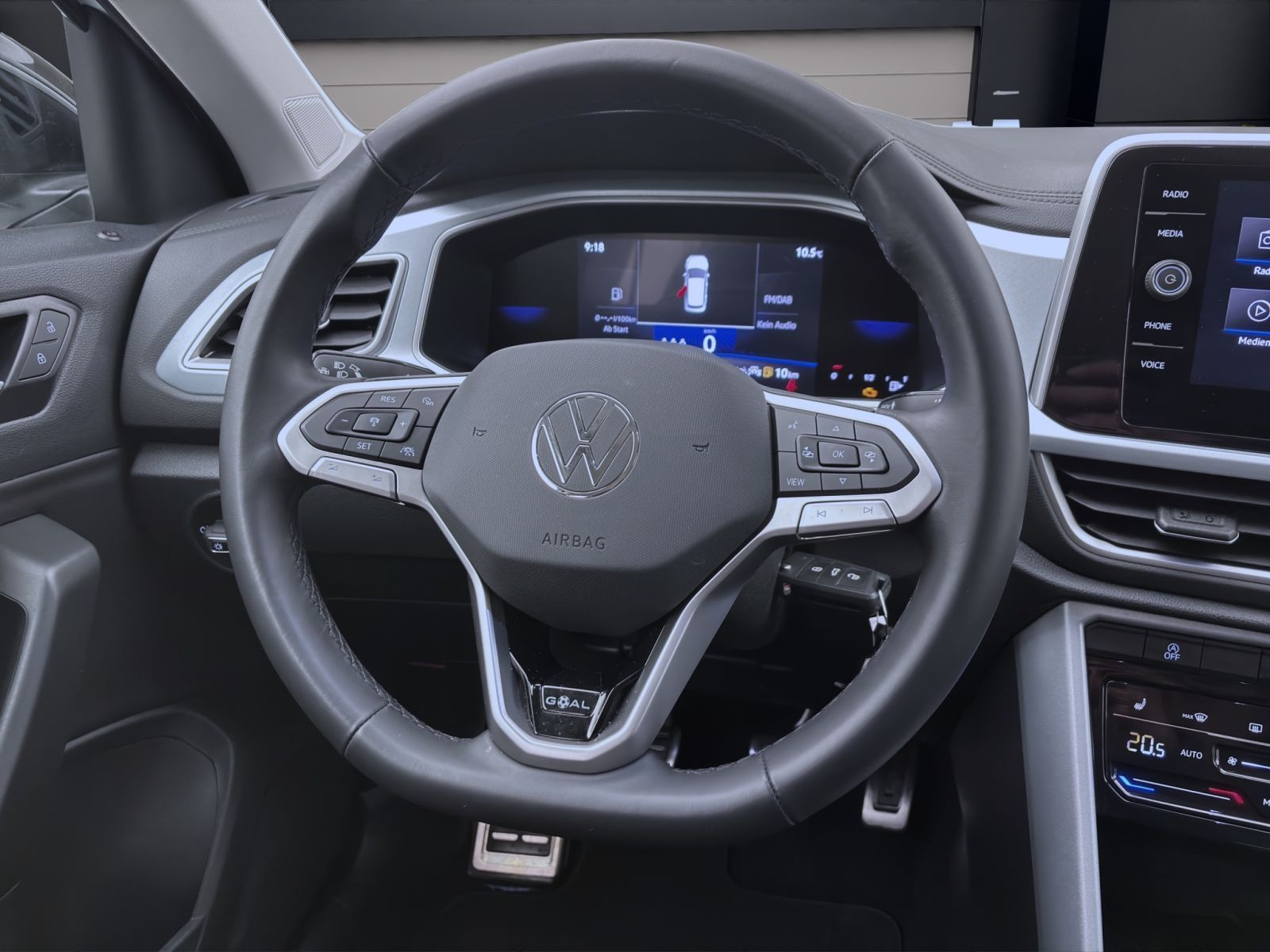 Volkswagen T-Roc - Bild 11