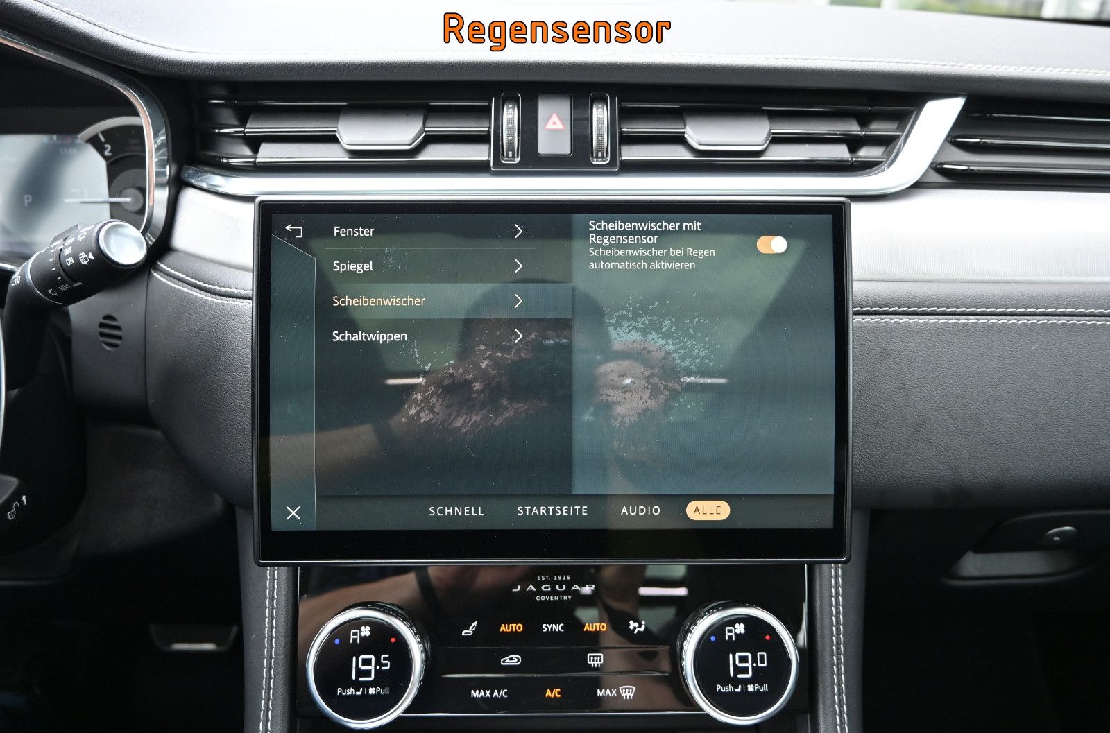 Fahrzeugabbildung Jaguar F-Pace D300 R-DYNAMIC SE AWD °ACC°AHK°HUD°PANO°