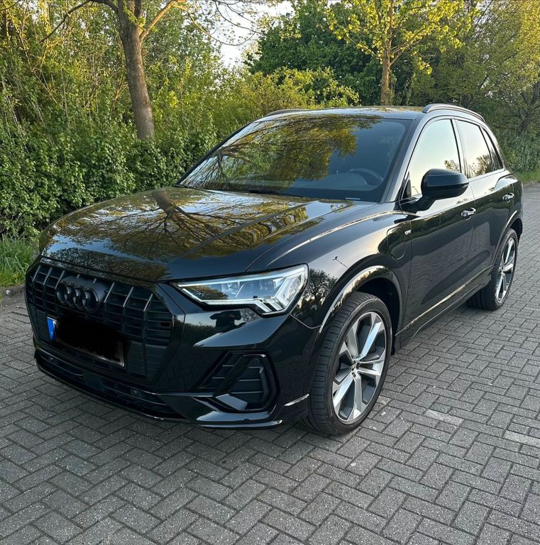 Image of Audi Q3