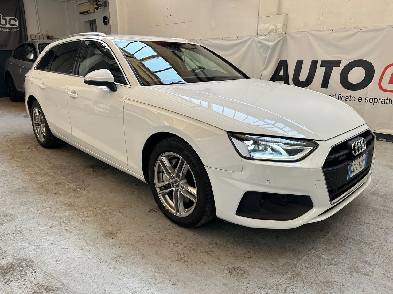 Audi A4 Avant 40 TDI quattro S tronic imagem 3