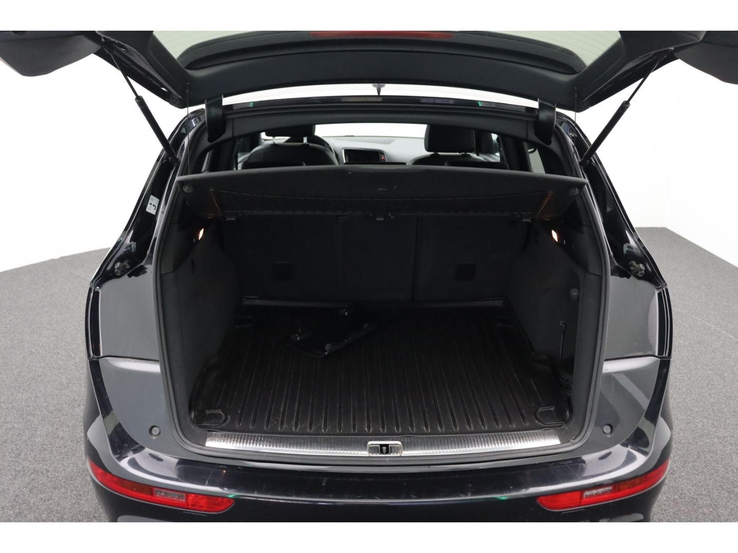 Fahrzeugabbildung Audi Q5 2.0 TDI 130kW quattro ACC Sportsitze Standhei