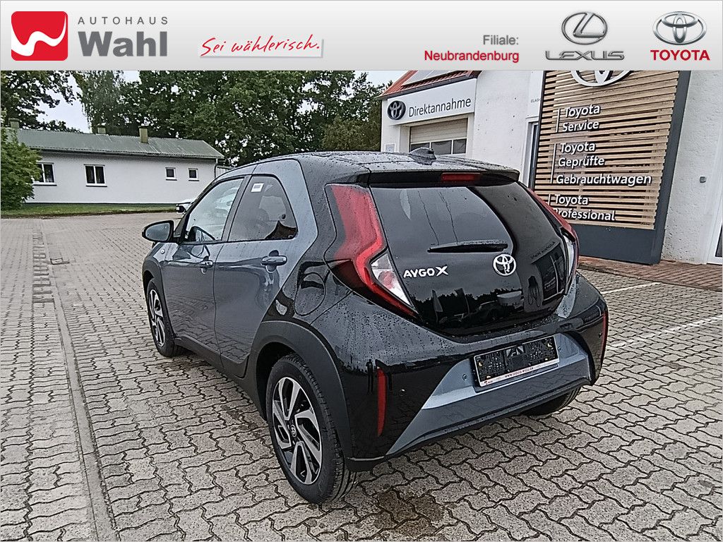Toyota Aygo X 1.0 Teamplayer imagem 2