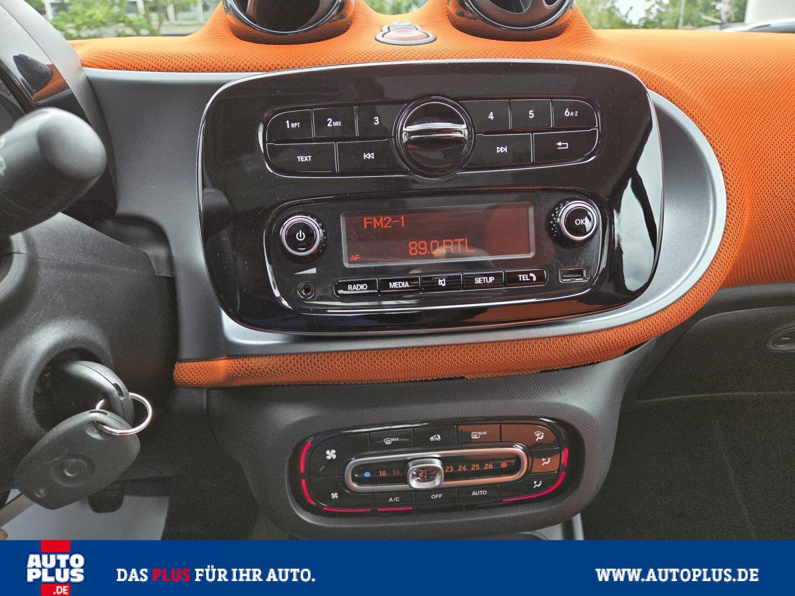 Smart smart fortwo coupe passion PANO+ALLWETTER+GeFH.