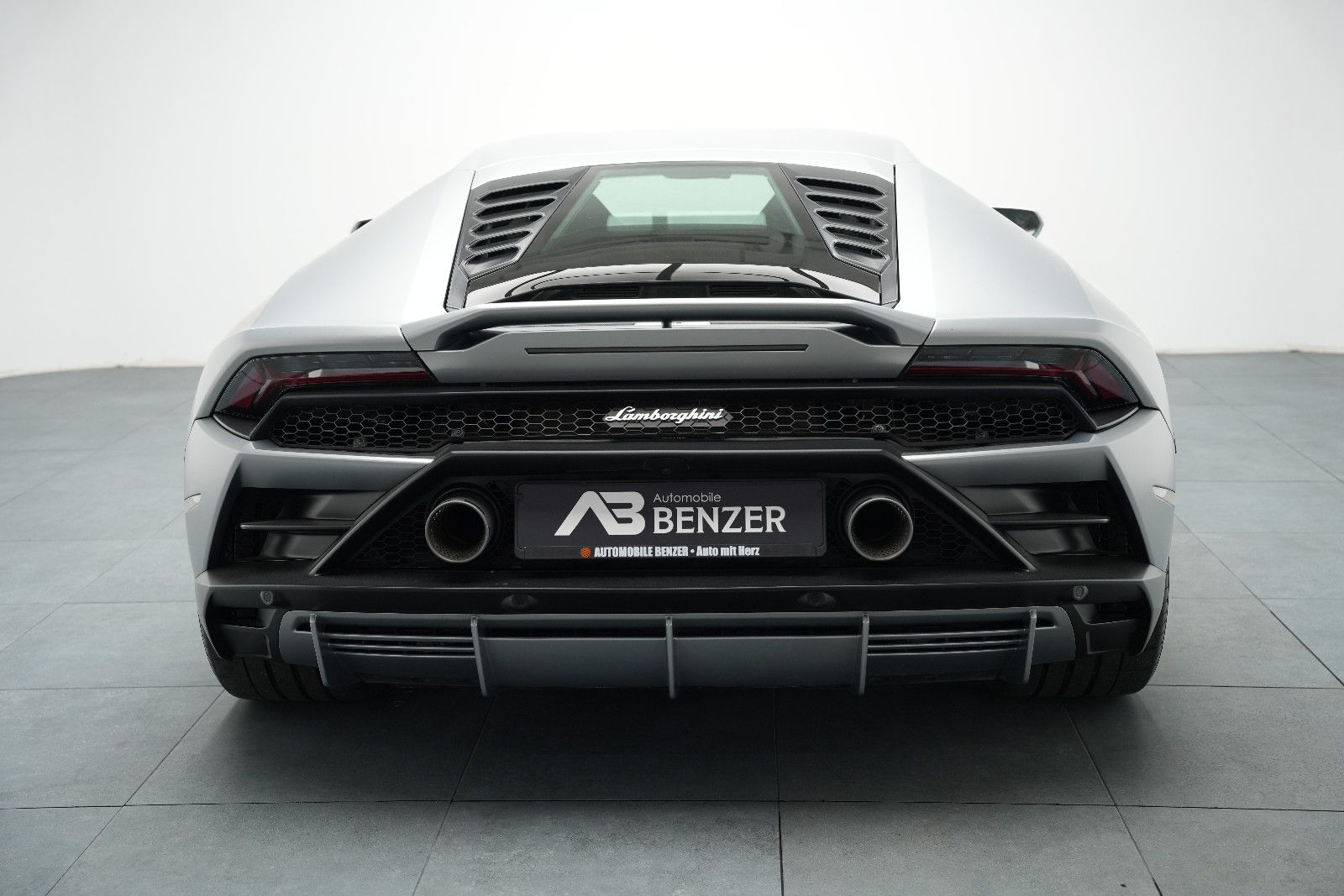 Fahrzeugabbildung Lamborghini Huracán EVO V10 /LIFT/SENSONUM/KAMERA/ACC