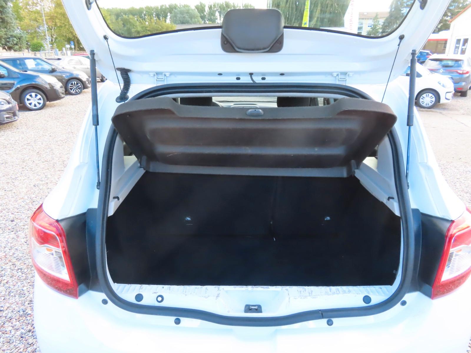 Dacia Sandero 2015 — photo 7