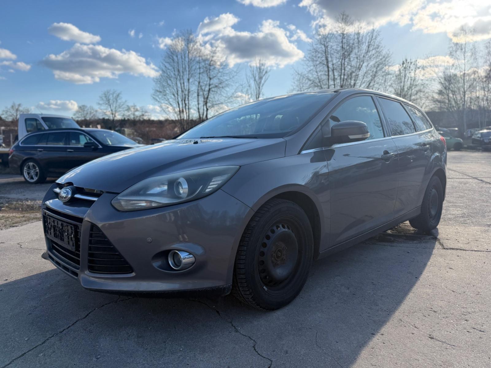 Ford Focus Turnier Titanium,Klima,Shz,Pc