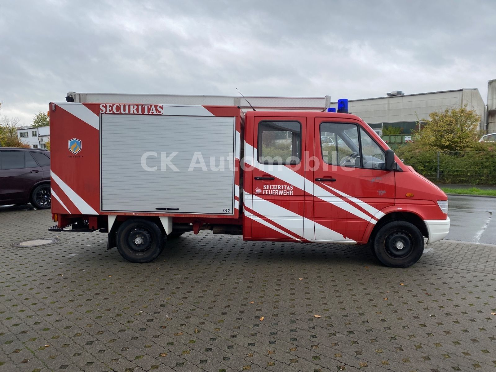Fahrzeugabbildung Mercedes-Benz Sprinter 314 CDI Feuerwehr/5 Sitze/Sperre/2 Hand
