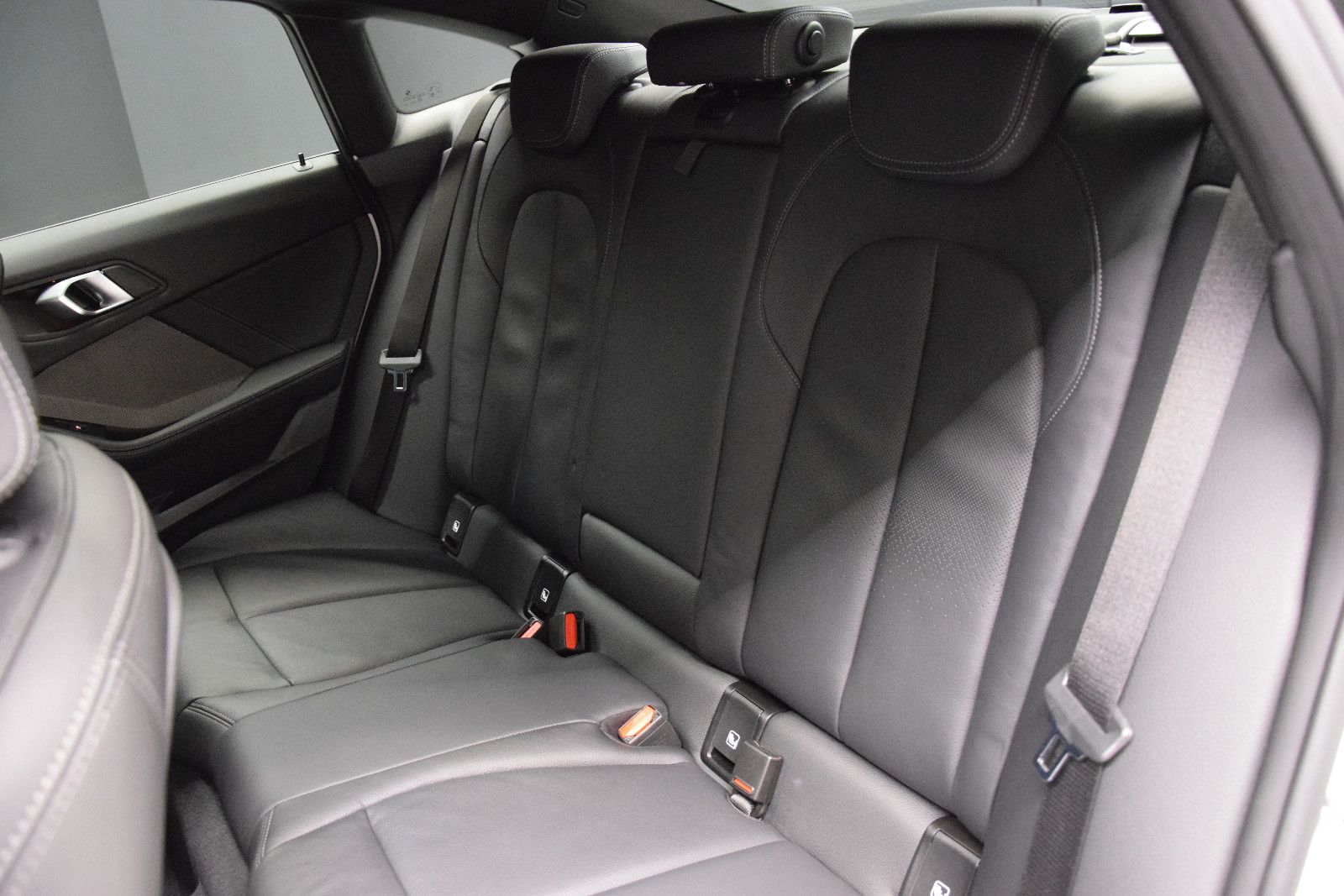 Fahrzeugabbildung BMW 218 i Gran Coupé M Sport H&k Pano HuD Leder ACC