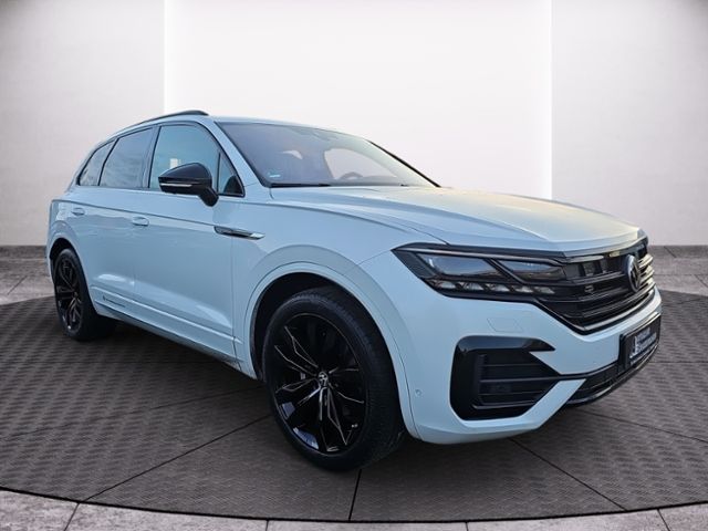 Fahrzeugabbildung Volkswagen Touareg 3.0 V6 TDI 4M R-Line AHK AREA-VIEW NACHT