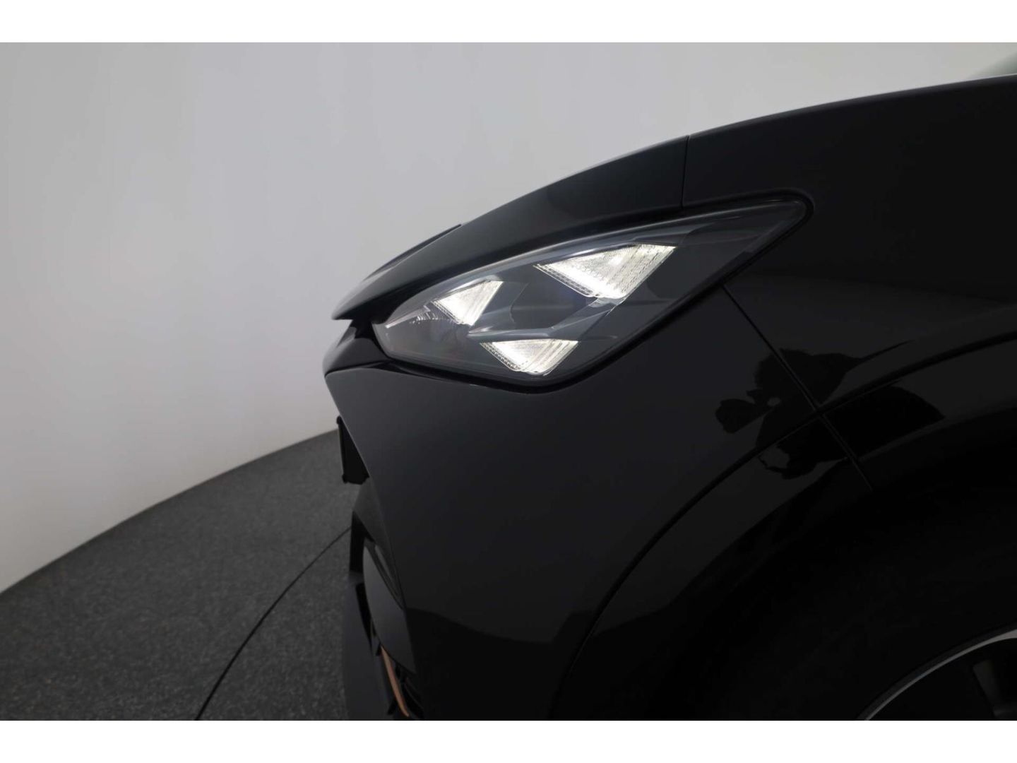 Cupra Tavascan - Bild 23