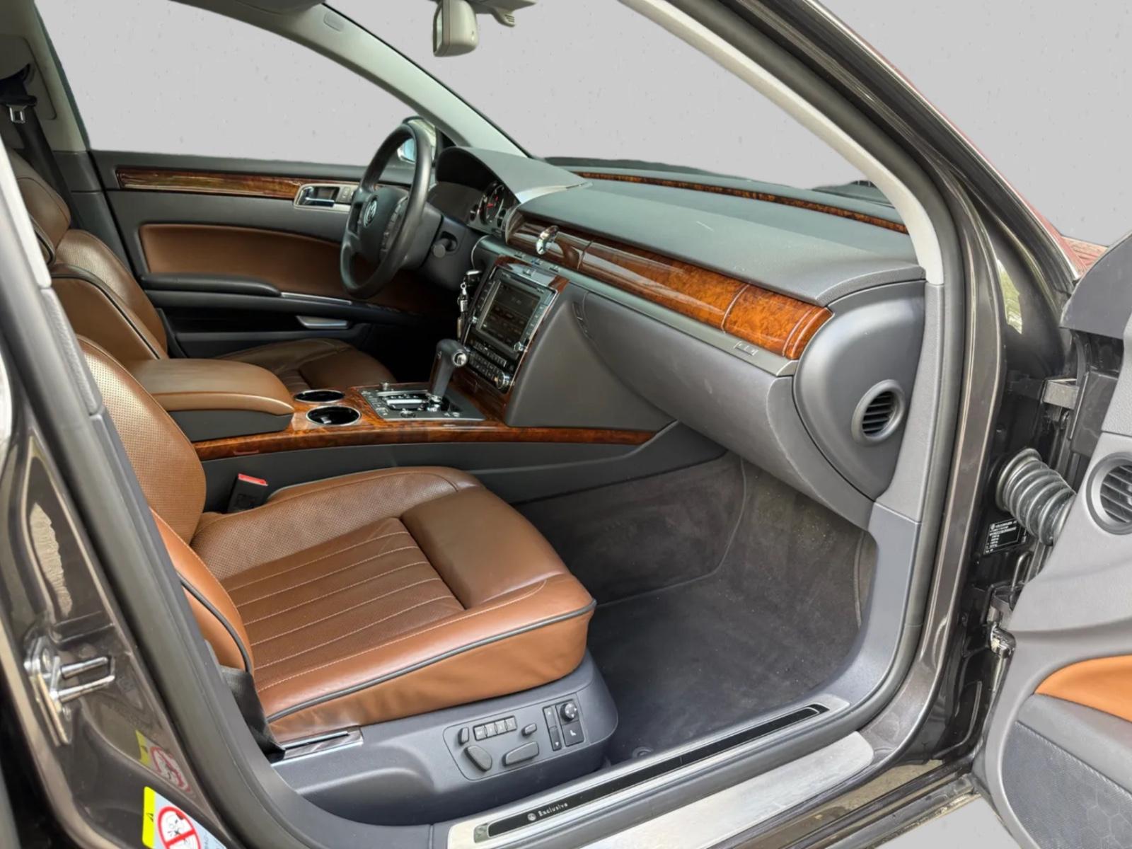 Volkswagen Phaeton V6 TDI 4Motion Scheckheft