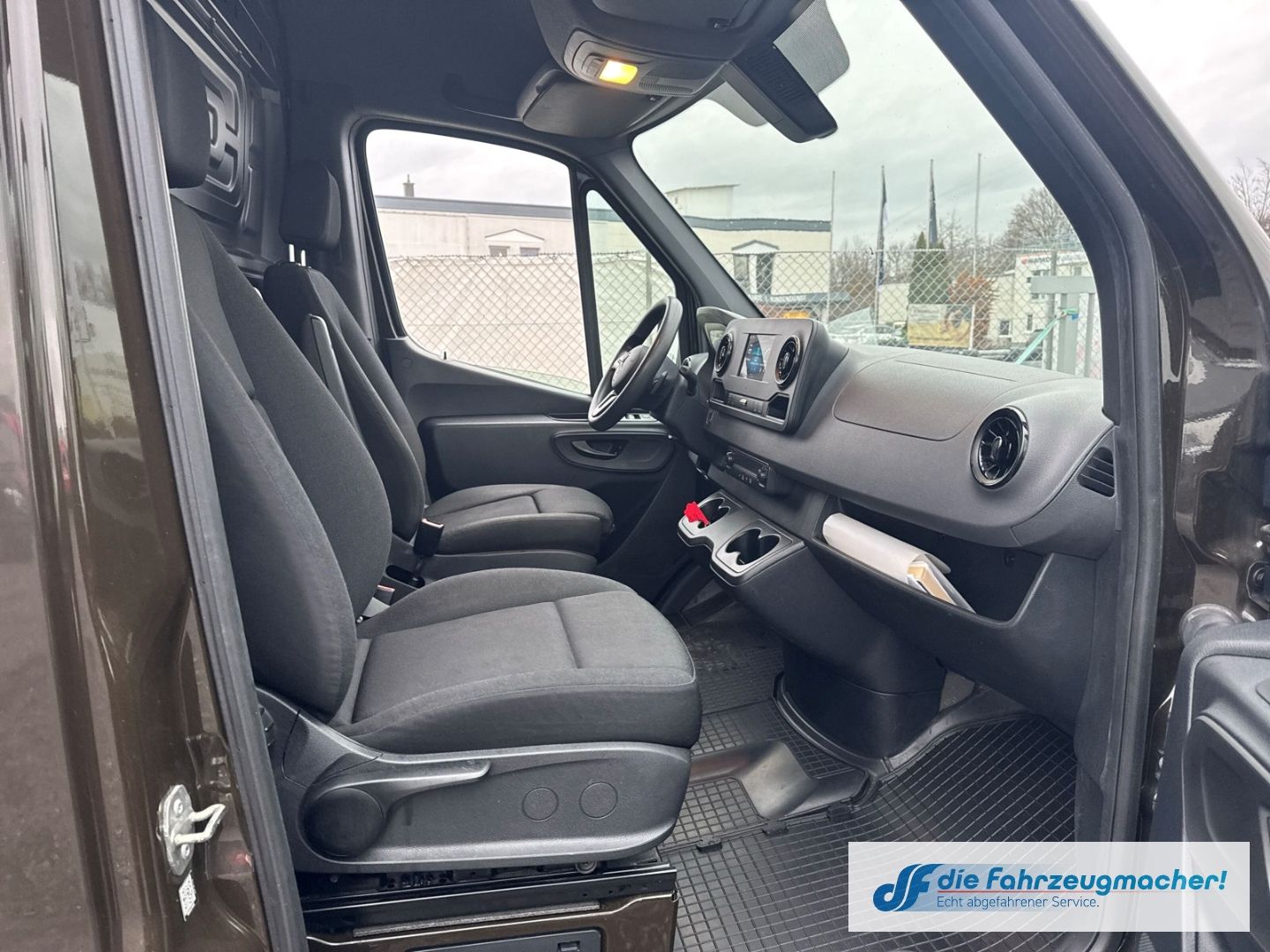 Fahrzeugabbildung Mercedes-Benz Sprinter Kasten Maxi XXL Extra Lang Kamera 316CD