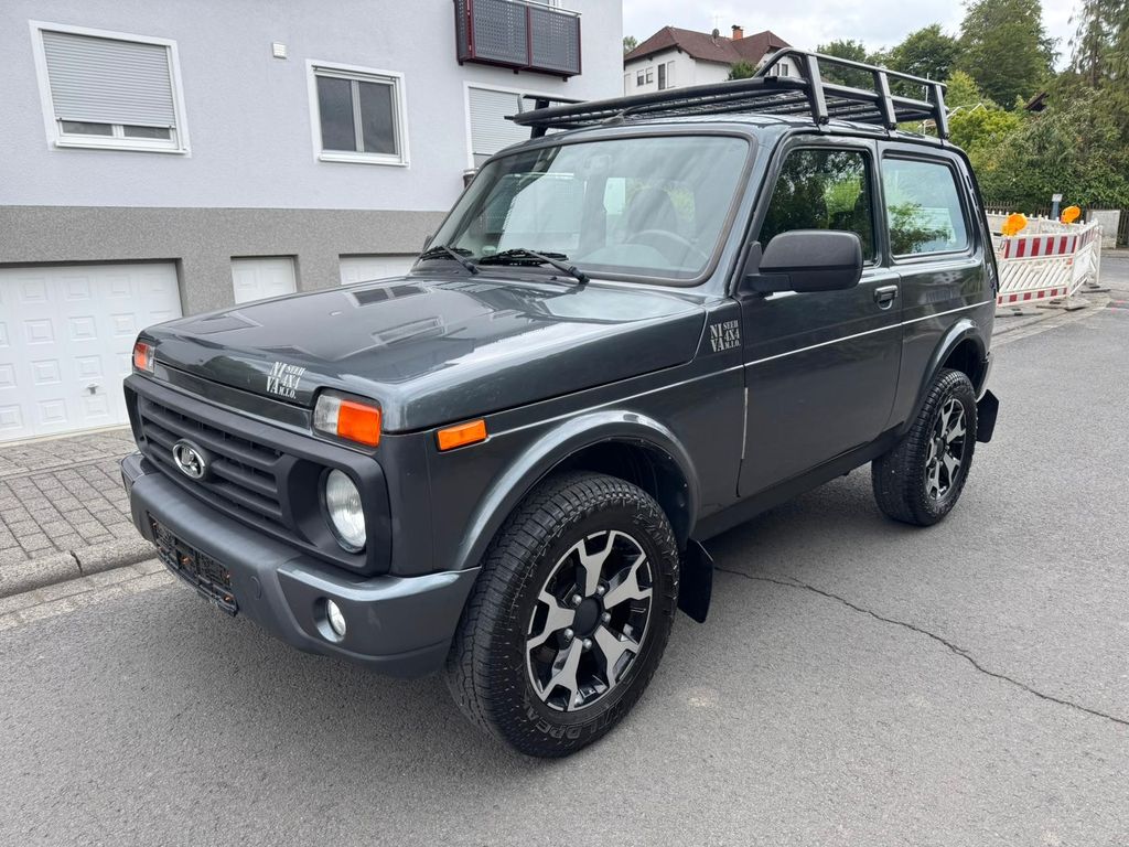 Image of Lada Taiga