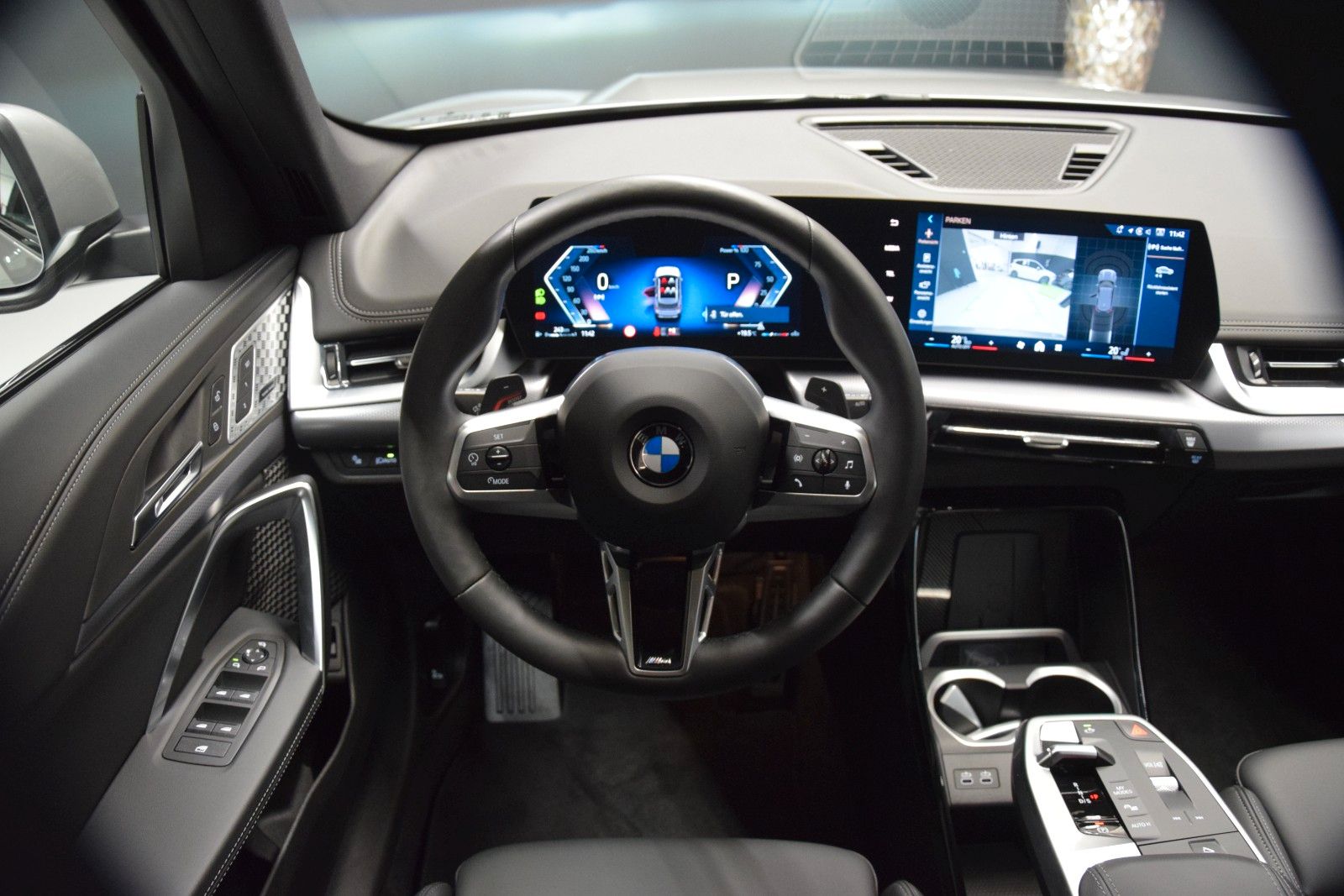 Fahrzeugabbildung BMW X1 sDrive 20 i M Sport ACC Leder H&k LED Kamera