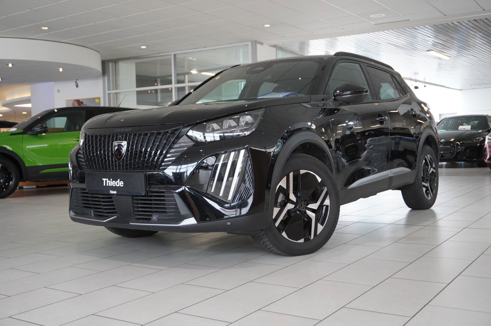 Fahrzeugabbildung Peugeot 2008 1.2 HYBRID GT E-DSC NAVI/LED/KAMERA/SPORT