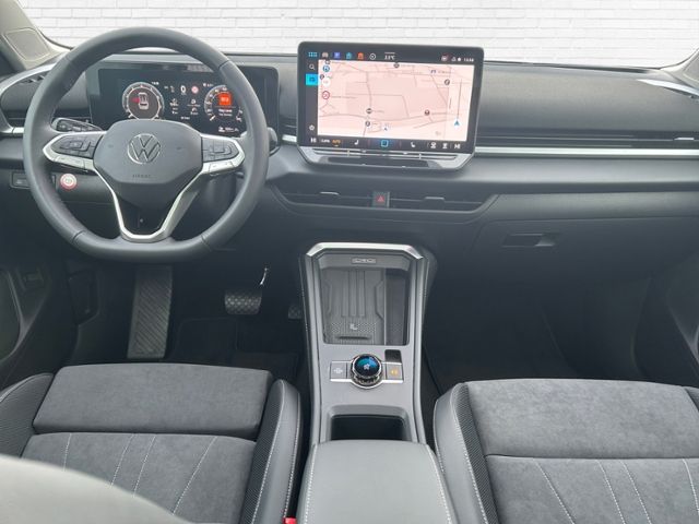 Fahrzeugabbildung Volkswagen T-Roc Style 1.5 l eTSI 116 PS DSG - NAVI*PANO*A