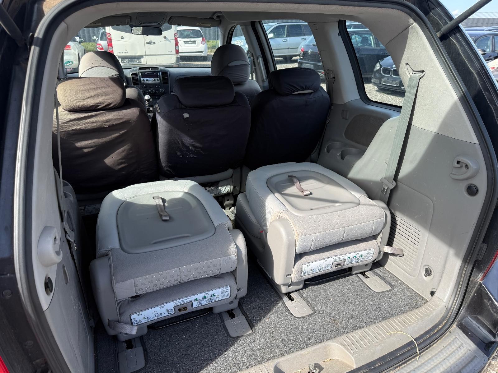 Kia Carnival 2009 — photo 5
