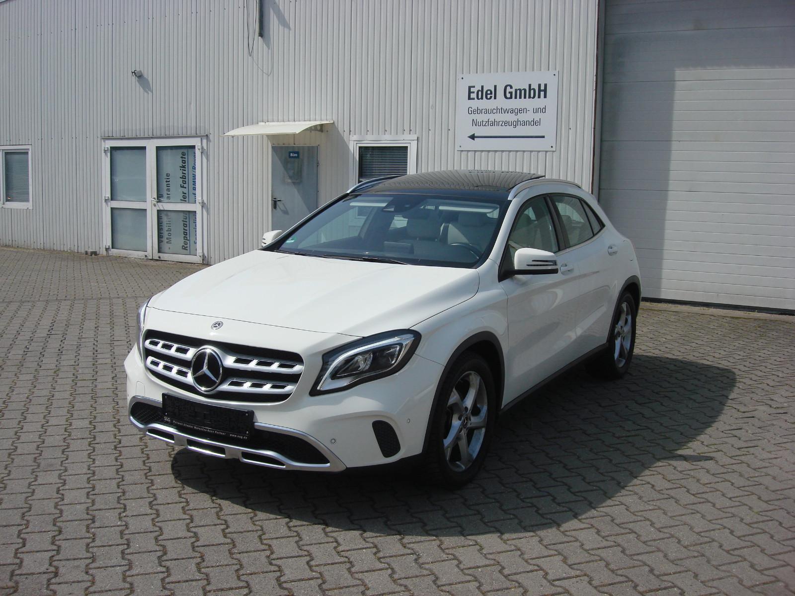 Mercedes-Benz GLA 180 Urban 7G-DCT*KAM*LED*LEDER*PANO*SHZ*