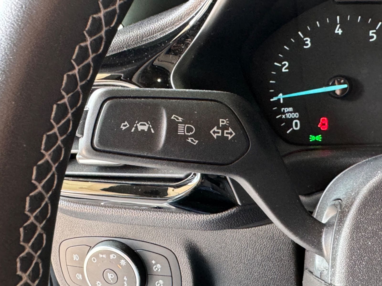 Fahrzeugabbildung Ford Fiesta Cool & Connect/APPLE/8-FACH/SZHZ/