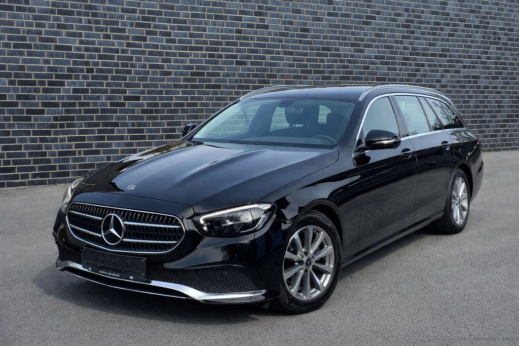 Image of Mercedes-Benz E 200