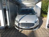 Ford Galaxy Titanium 7-Sitzer , LED Scheinwerfer