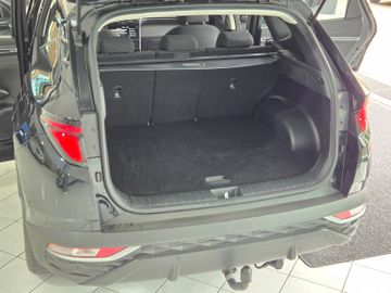 Hyundai TUCSON - 11
