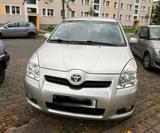 Toyota Corolla Verso 1.8 Automatik 7-Sitzer - Toyota Corolla Verso: Automatik