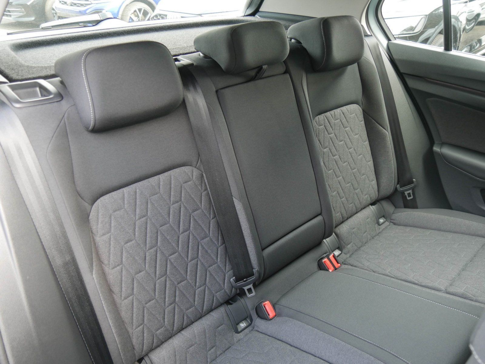 Volkswagen Golf - Bild 4