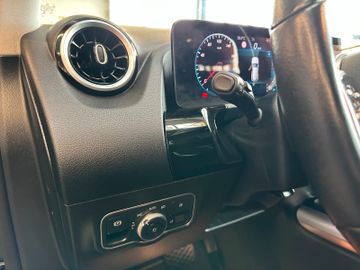 Mercedes-Benz GLA 220 d 4Matic *LED*AHK*Keyless*