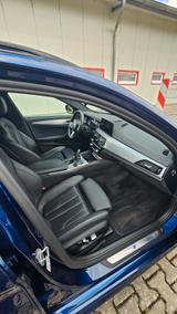 BMW 540d xDrive Touring M-Paket Garantie 12/26 - blaue BMW 540
