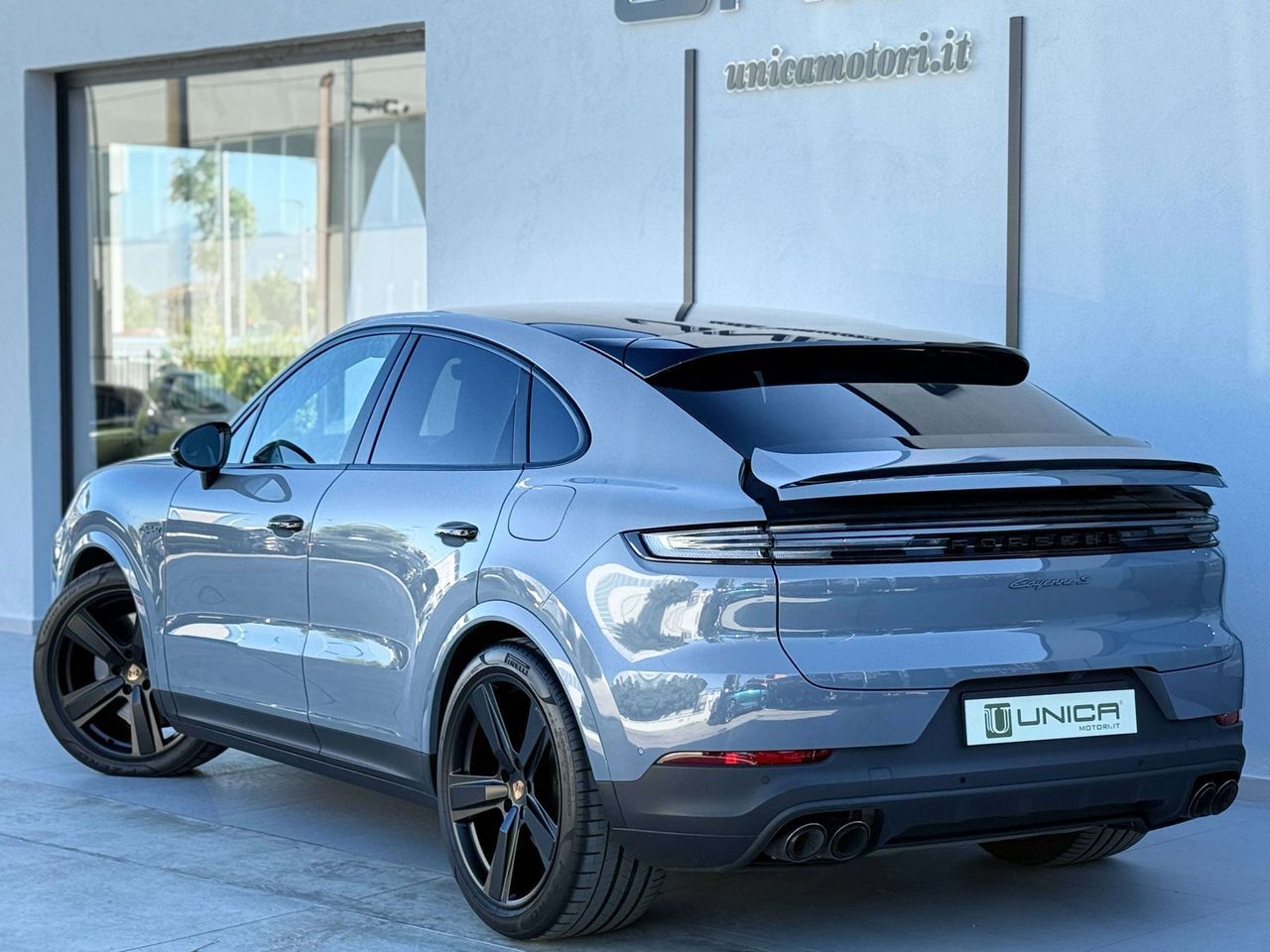 Porsche Cayenne S Coupè 3.0 e-hybrid 519 CV TipT imagem 3