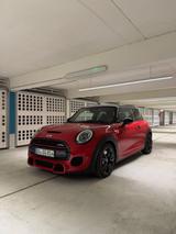 MINI John Cooper Works - rote MINI John Cooper Works