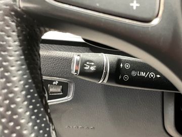 Mercedes E 220 - 11