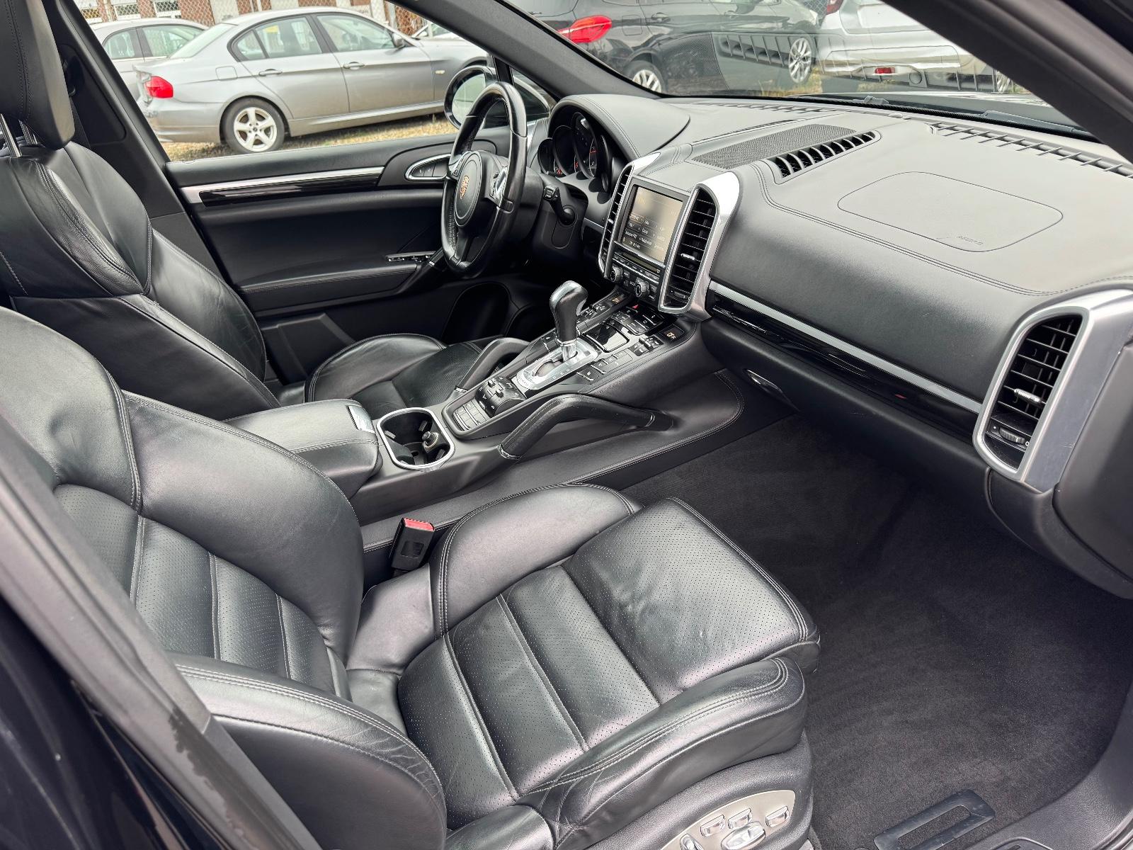 PORSCHE CAYENNE 3.0 V6 245ch 4X4 BVA - HAYON ÉLECTRIQUE - PACK SPORT - TOIT PANORAMIQUE