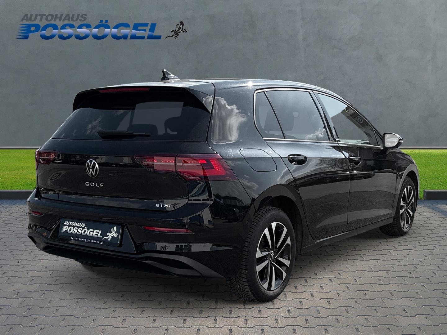 Volkswagen Golf 1.5 eTSI United Panodach Navi Digitales Coc