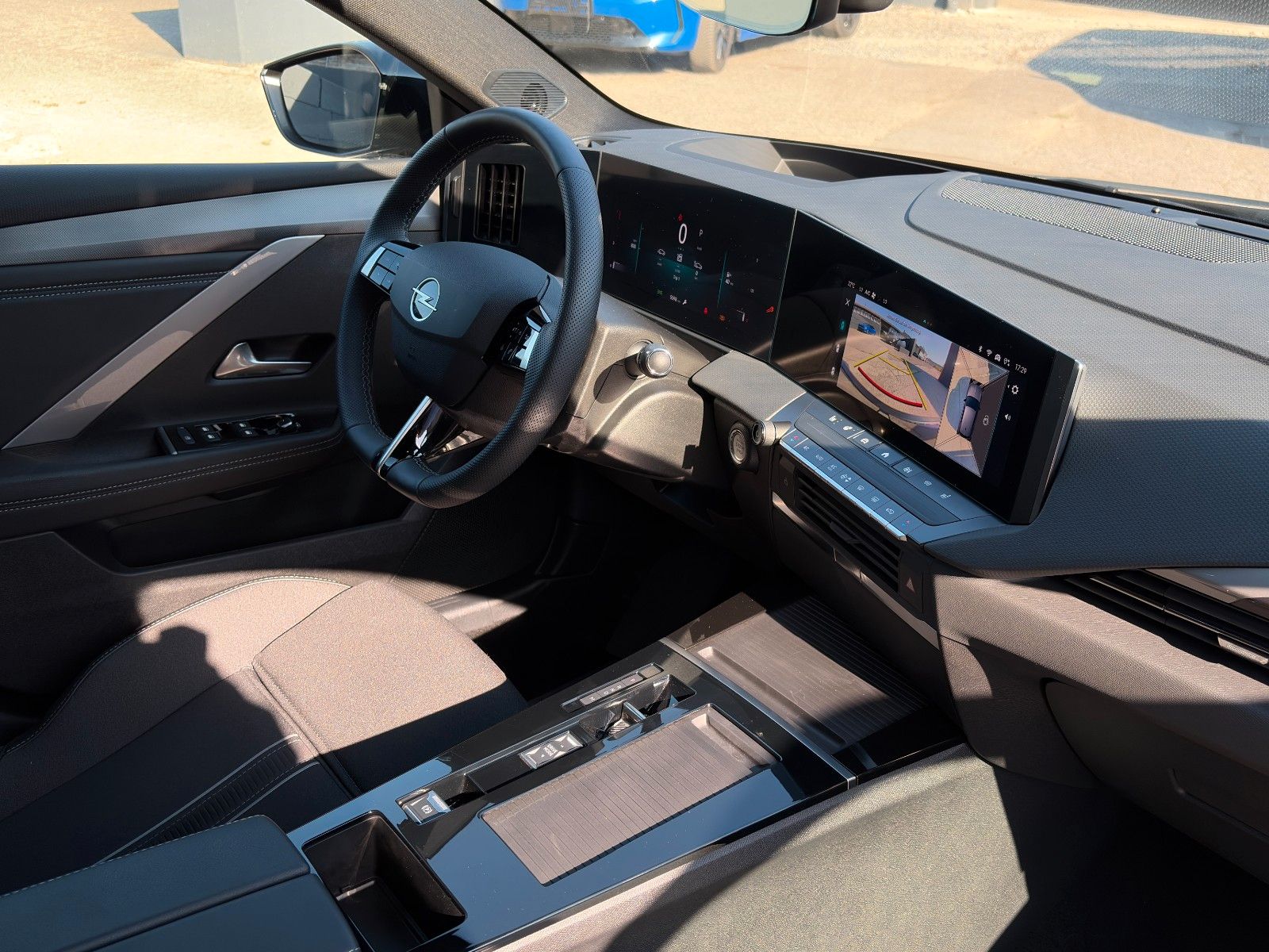 Fahrzeugabbildung Opel Astra L GS 1.2 Turbo Matrix HuD 360° LHZ CarPl.